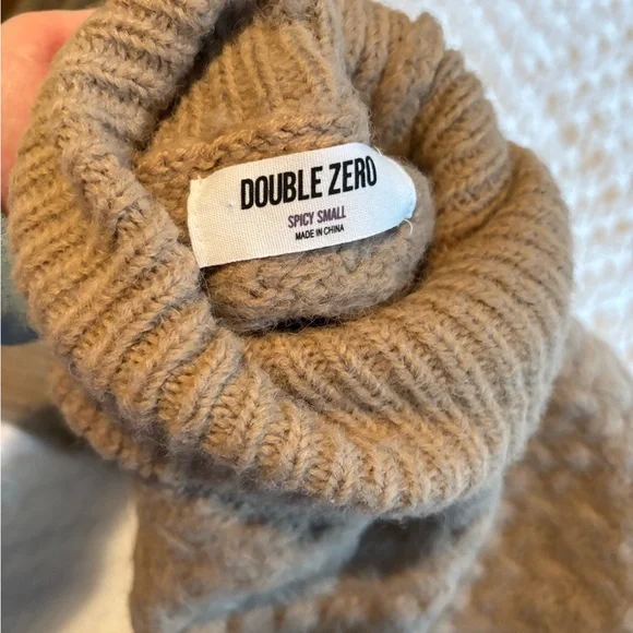 Double Zero Cozy Turtleneck Sweater - Picture 2 of 3